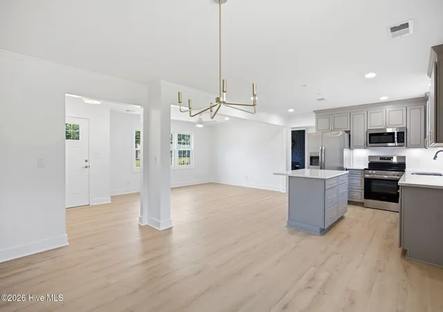Photo 3 of Single family home for sale at 127 Deerwood Dr, Wilmington, NC 28405 | MLS# 100587825 | Listing updated on 2026-09-08