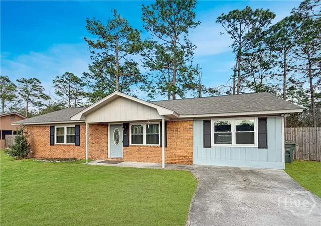 Photo 1 of Single family home for sale at 476 Elm St, Hinesville, GA 31313 | MLS# SA350657 | Listing updated on 2026-07-28