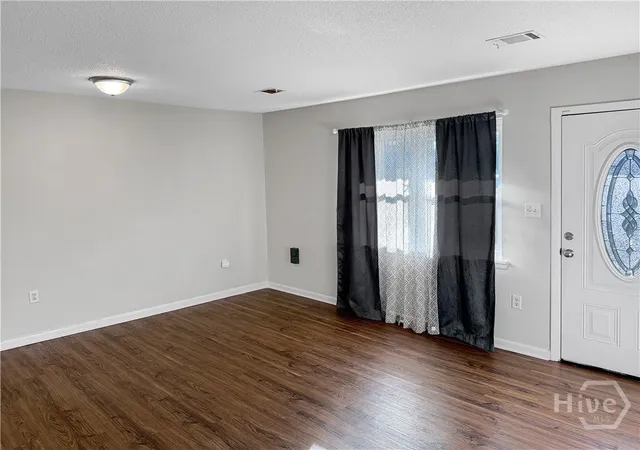 Photo 3 of Single family home for sale at 476 Elm St, Hinesville, GA 31313 | MLS# SA350657 | Listing updated on 2026-07-28
