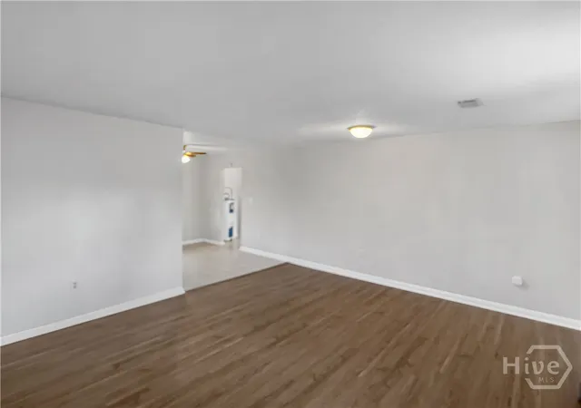 Photo 4 of Single family home for sale at 476 Elm St, Hinesville, GA 31313 | MLS# SA350657 | Listing updated on 2026-07-28