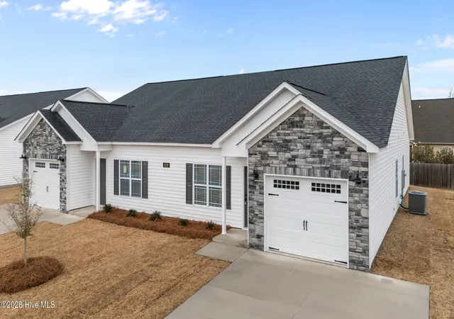3rd image of 4228 Laurel Ridge Dr #B, Greenville, NC 27834 | MLS# 100540696