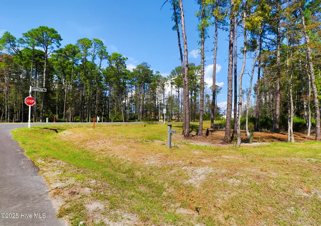 3rd image of 502 Freedom Park Rd, Beaufort, NC 28516 | MLS# 100536255