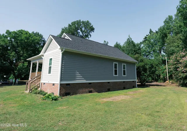 Photo 4 of Single family home for sale at 2426 Arrington Brg Rd, Dudley, NC 28333 | MLS# 100593006 | Listing updated on 2026-08-18