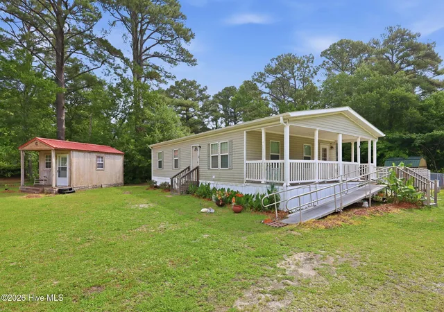 1st image of 172 Gray Squirrel Ln, Newport, NC 28570 | MLS# 100588367