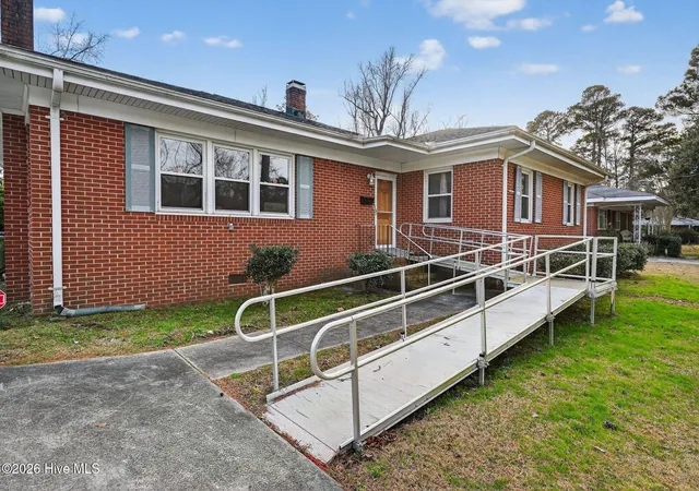 3rd image of 2714 Princess Pl Dr, Wilmington, NC 28405 | MLS# 100551610