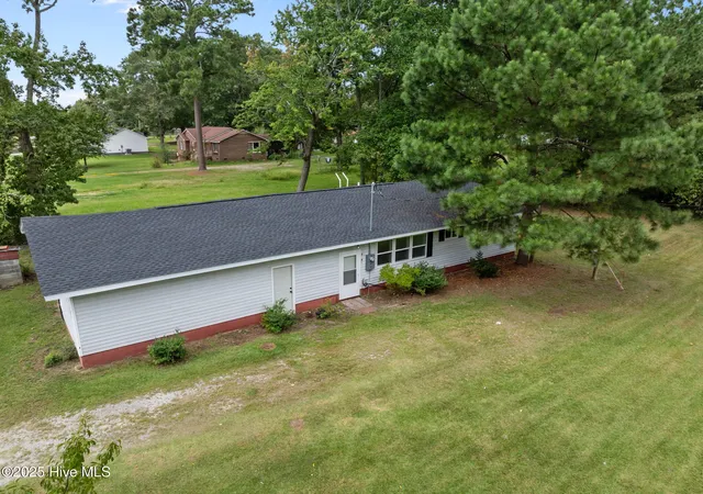 Homes for sale in Tarboro, NC | 1118 Newsome St, Tarboro, NC 27886 | MLS# 100588439