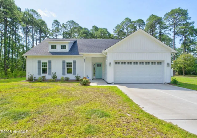 Photo 1 of Single family home for sale at 342 Shore Ct Nw, Calabash, NC 28467 | MLS# 100585385 | Listing updated on 2026-08-18