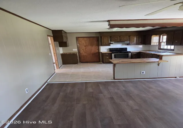 3rd image of 802 Eagle Rd, Kinston, NC 28501 | MLS# 100562634