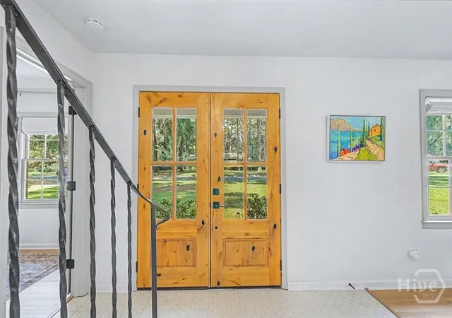 Photo 4 of Single family home for sale at 109 Stafford Rd, Savannah, GA 31410 | MLS# SA358558 | Listing updated on 2026-08-31