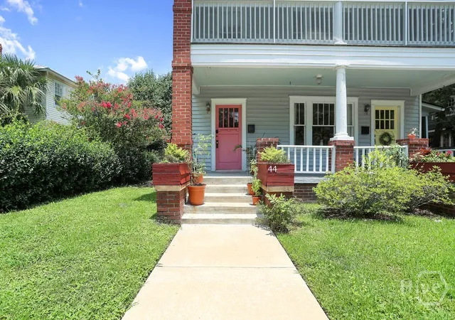 Photo 4 of House for sale at 44 E 55th Street, Savannah, GA 31405 | MLS# SA358850 | Listing updated on 2026-09-16