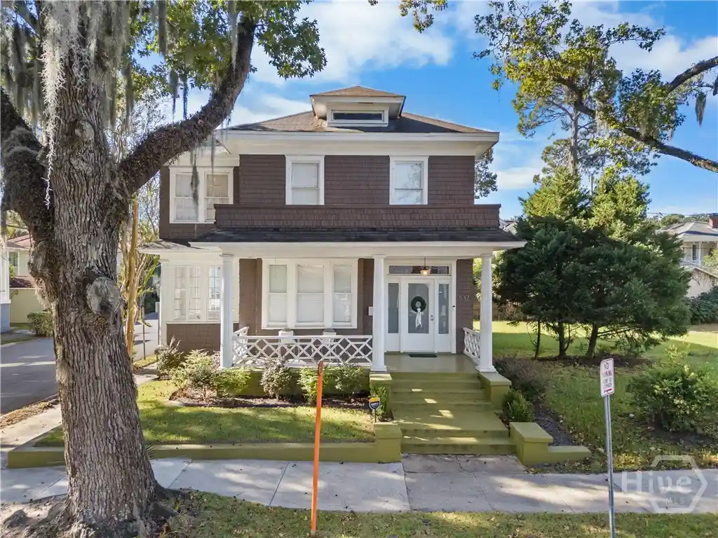 Photo 1 of Single family home for sale at 537 E 40th Street, Savannah, GA 31401 | MLS# SA366802 | Listing updated on 2026-10-23