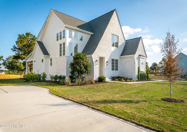 Photo 3 of Single family home for sale at 124 Pine Tree Point, Snow Hill, NC 28580 | MLS# 100592477 | Listing updated on 2026-08-31