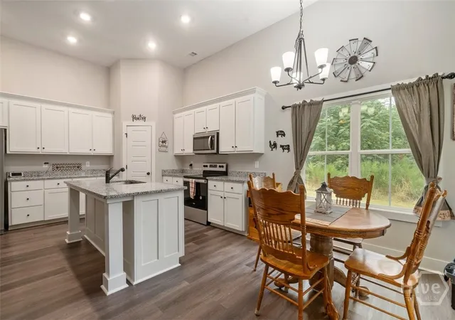 Photo 4 of Single family home for sale at 212 Live Oak Ln, Comer, GA 30629 | MLS# CL363585 | Listing updated on 2026-09-13