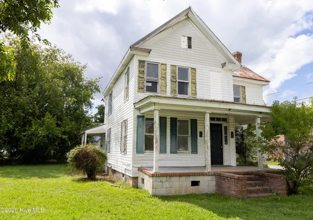 1st image of 313 N Oakum St, Edenton, NC 27932 | MLS# 100585695