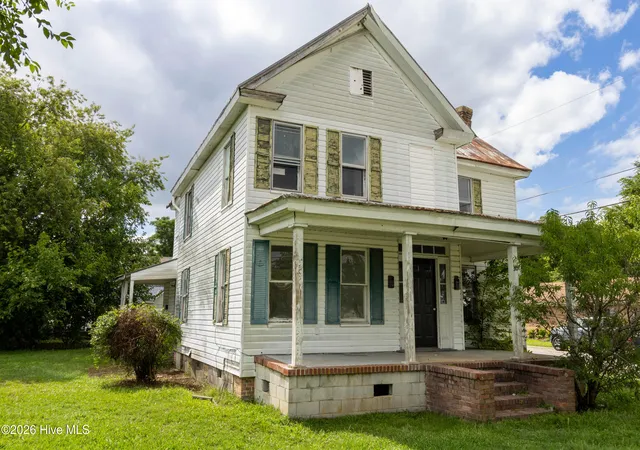 3rd image of 313 N Oakum St, Edenton, NC 27932 | MLS# 100585695