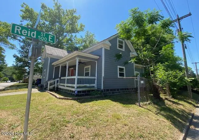 Photo 3 of Single family home for sale at 900 Viola St E, Wilson, NC 27893 | MLS# 100575500 | Listing updated on 2026-09-23