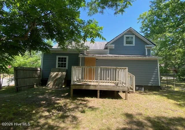 Photo 4 of Single family home for sale at 900 Viola St E, Wilson, NC 27893 | MLS# 100575500 | Listing updated on 2026-09-23
