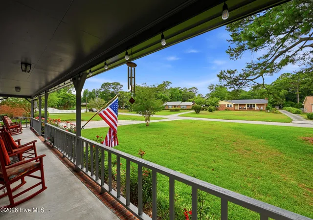 Photo 4 of Single family home for sale at 326 Shamrock Dr, Wilmington, NC 28409 | MLS# 100583145 | Listing updated on 2026-09-18