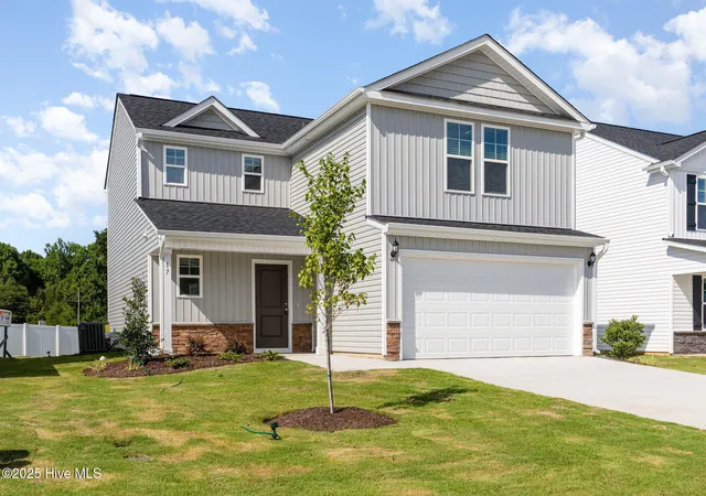 Homes for sale in Selma, NC | 17 W Emily Gardens Dr, Selma, NC 27576 | MLS# 100519294