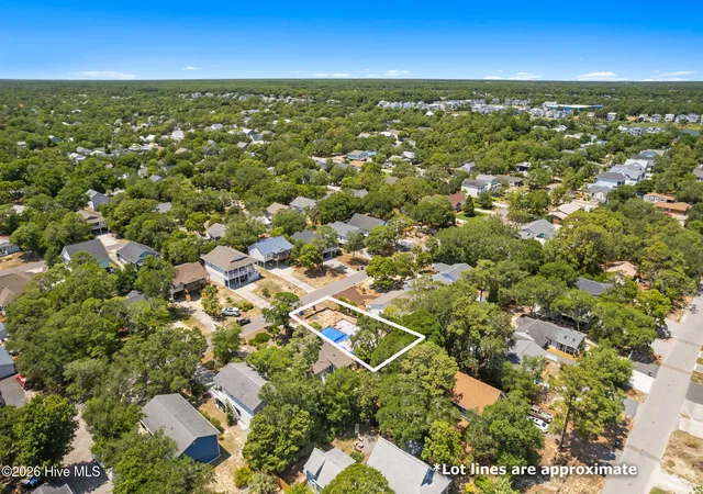 Photo 5 of Single family home for sale at 122 NE 37th Street, Oak Island, NC 28465 | MLS# 100584923 | Listing updated on 2026-08-18