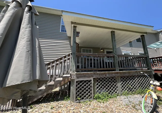 3rd image of 4 Schooner Dr, Swansboro, NC 28584 | MLS# 100586783