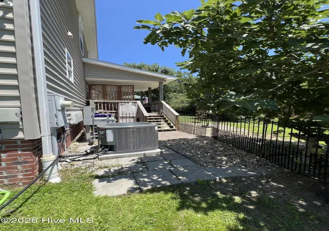 4th image of 4 Schooner Dr, Swansboro, NC 28584 | MLS# 100586783