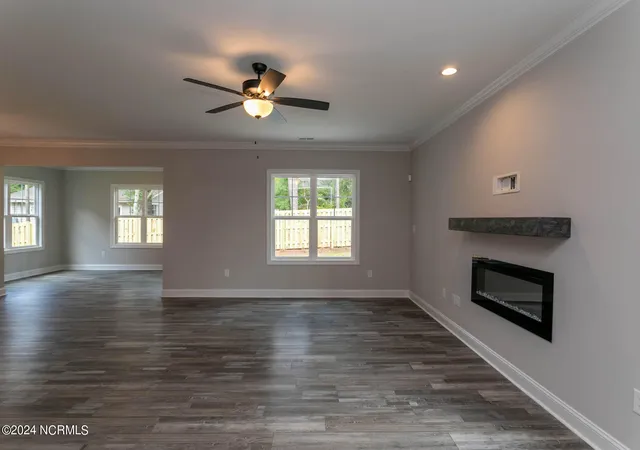 Photo 4 of Single family home for sale at 525 N Sycamore St, Aberdeen, NC 28315 | MLS# 100448568 | Listing updated on 2026-07-09