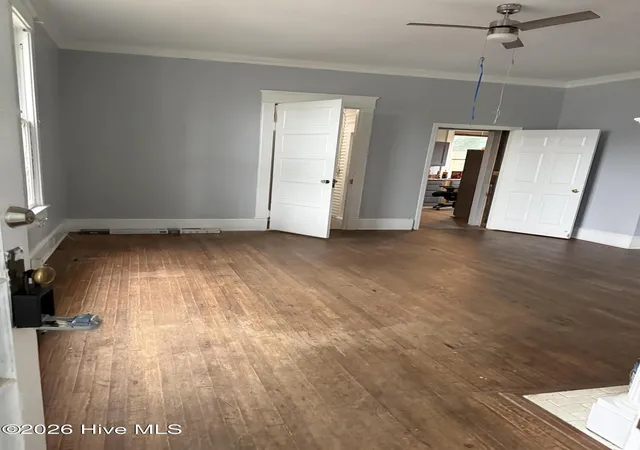 3rd image of 410 N Road St, Elizabeth City, NC 27909 | MLS# 100580147
