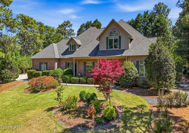 Photo 3 of Single family home for sale at 20 Walnut Crk Rd, Pinehurst, NC 28374 | MLS# 100569473 | Listing updated on 2026-08-18