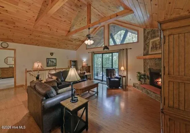 Photo 4 of Single family home for sale at 127 Lazy Crk Ln, Murphy, NC 28906 | MLS# 100585441 | Listing updated on 2026-09-04
