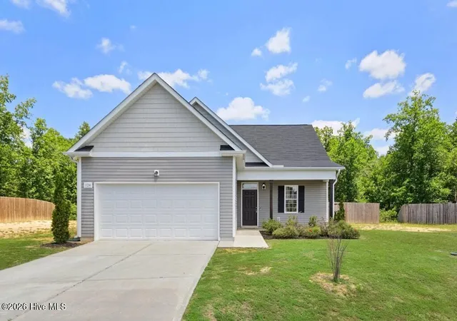 Photo 3 of Single family home for sale at 124 Carissa Dr, Smithfield, NC 27577 | MLS# 100587055 | Listing updated on 2026-09-24