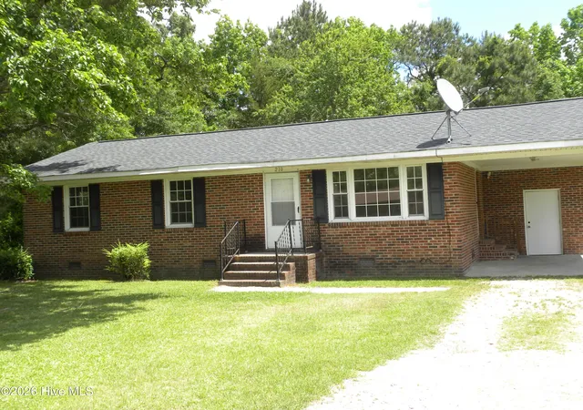 Homes for sale in Princeville, NC | 210 Russell Dr, Princeville, NC 27886 | MLS# 100571419