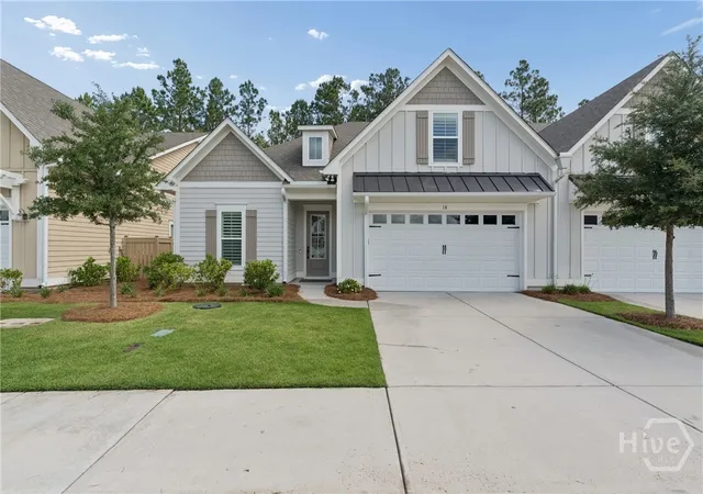 Homes for sale in Pooler, GA | 18 Golf Dr, Pooler, GA 31322 | MLS# SA356852