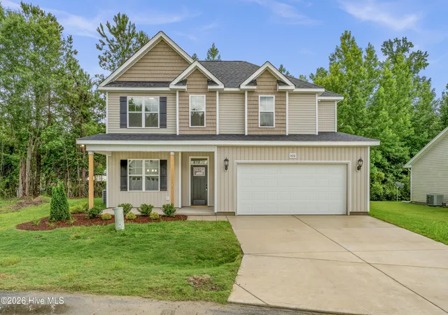 Homes for sale in New Bern, NC | 400 Stone Hawk Ln, New Bern, NC 28560 | MLS# 100543485