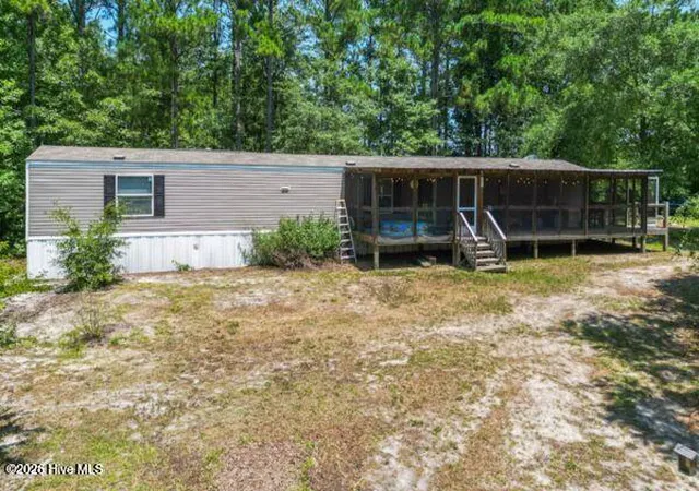 1st image of 348 Murray Turner Farm Rd, Burgaw, NC 28425 | MLS# 100588161