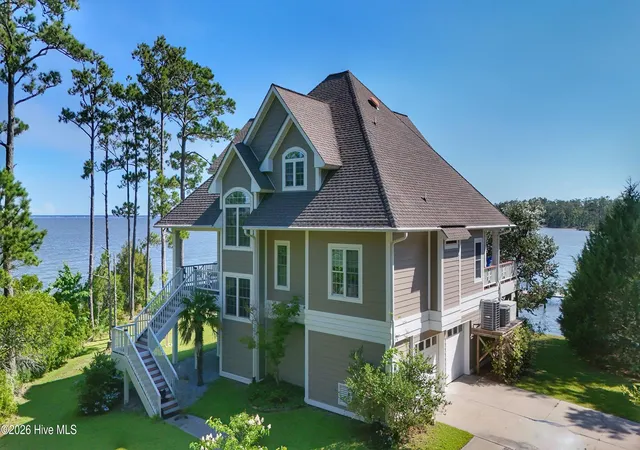 Photo 1 of Single family home for sale at 166 Orchard Point Rd, Oriental, NC 28571 | MLS# 100581808 | Listing updated on 2026-09-17