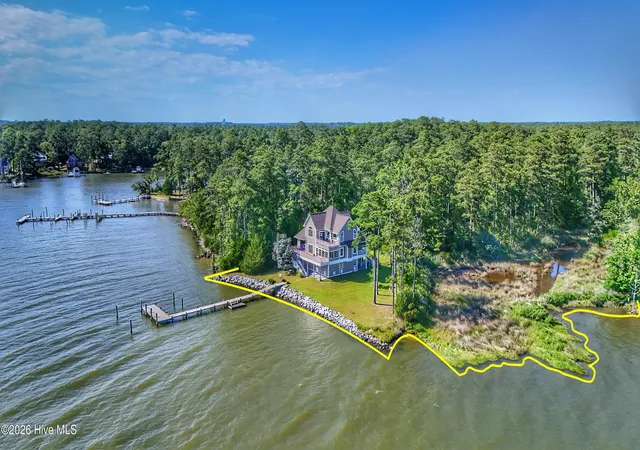 Photo 3 of Single family home for sale at 166 Orchard Point Rd, Oriental, NC 28571 | MLS# 100581808 | Listing updated on 2026-09-17