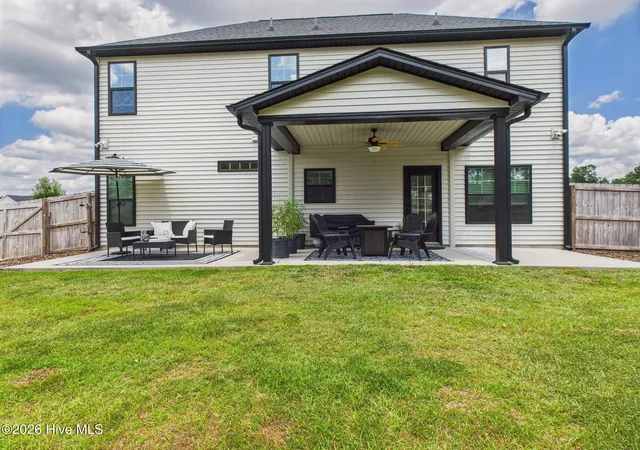 Photo 4 of Single family home for sale at 1507 Mulberry Pl, Aberdeen, NC 28315 | MLS# 100593449 | Listing updated on 2026-08-18