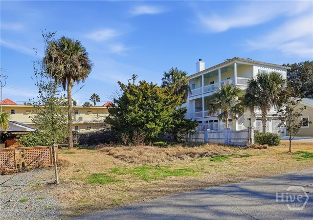 Homes for sale in Tybee Island, GA | 1410 2nd Ave, Tybee Island, GA 31328 | MLS# SA348750