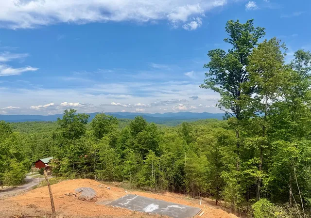 Photo 2 of Single family home for sale at 50 Lake Wood Rd, Murphy, NC 28906 | MLS# 98544591 | Listing updated on 2026-08-18