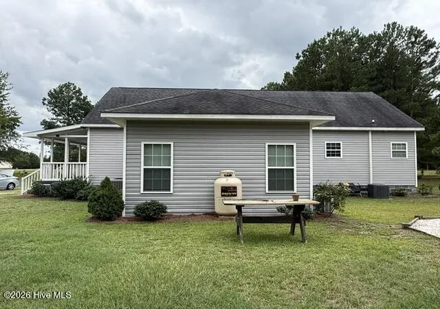 Photo 5 of Single family home for sale at 13341 Pea Brg Rd, Laurinburg, NC 28352 | MLS# 100600115 | Listing updated on 2026-08-31