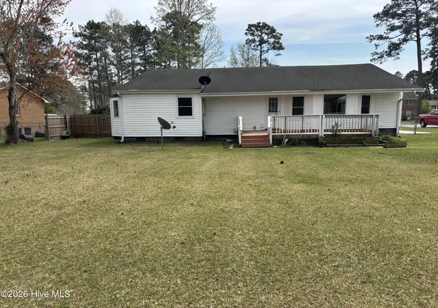 Photo 4 of Single family home for sale at 110 Speight St, Havelock, NC 28532 | MLS# 100551567 | Listing updated on 2026-10-07