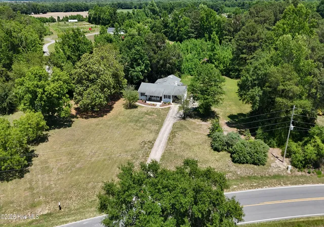 Homes for sale in Kenansville, NC | 437 E Wards Bridge Rd, Kenansville, NC 28349 | MLS# 100576300