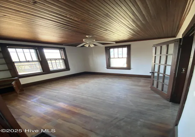 Homes for sale in Aberdeen, NC | 404 Summit St, Aberdeen, NC 28315 | MLS# 100571992