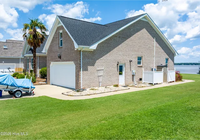 Photo 2 of Single family home for sale at 128 Durant St, Hertford, NC 27944 | MLS# 100583254 | Listing updated on 2026-08-18
