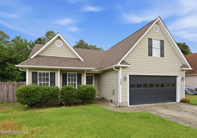 Homes for sale in Hubert, NC | 512 Blackberry Ct, Hubert, NC 28539 | MLS# 100583473