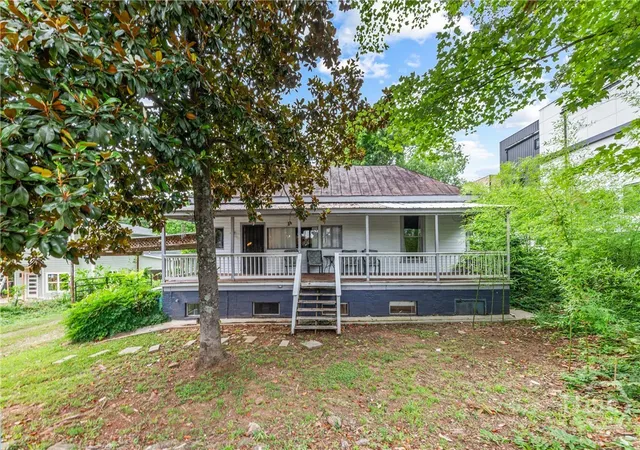 Homes for sale in Athens, GA | 1455 E Broad St, Athens, GA 30601 | MLS# CL358685
