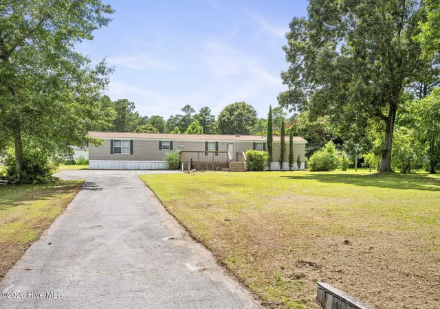 2nd image of 178 Cedarwood Dr, Swansboro, NC 28584 | MLS# 100585633
