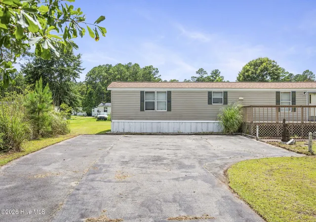 3rd image of 178 Cedarwood Dr, Swansboro, NC 28584 | MLS# 100585633