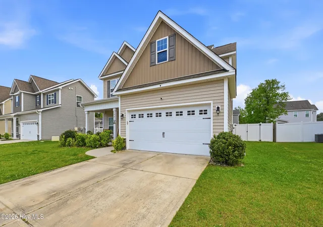 Photo 3 of Single family home for sale at 106 Periwinkle St, Burgaw, NC 28425 | MLS# 100565301 | Listing updated on 2026-08-18